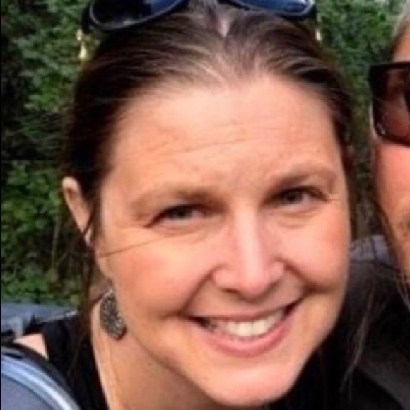 Meet your Posher, Theresa - Picture 2 of 4